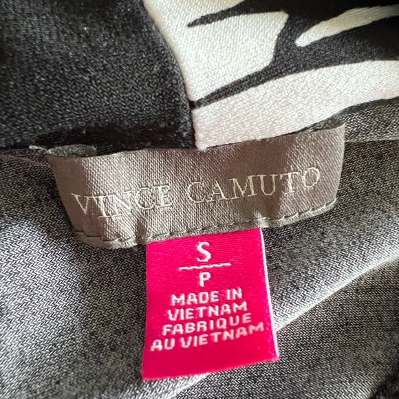 Top- Vince Camuto Top - Picture 3 of 3